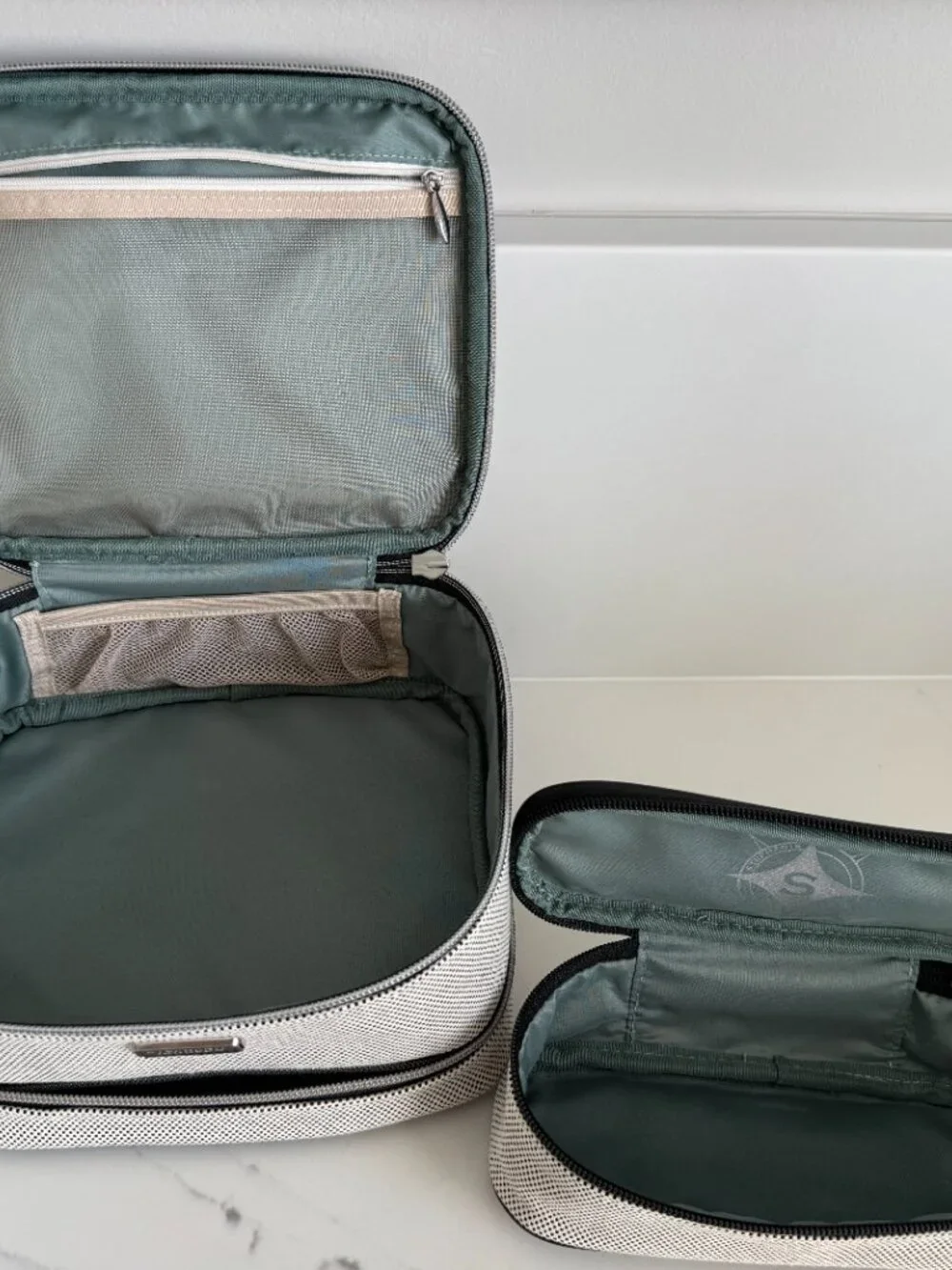 Stephanie Johnson Cosmetics Jenny Train Case - onyx